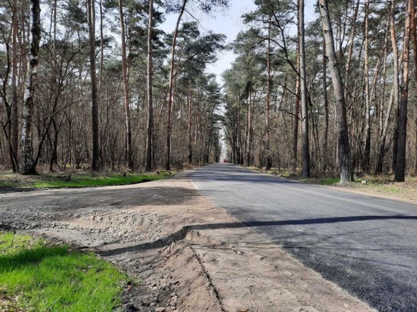 Gmina Książ Wielkopolski: droga Zakrzewice-Świączyń na...