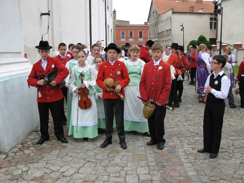 CZEMPIŃ, STARY GOŁĘBIN - Młodzi dudziarze ze Starego Gołębina szlifują formę. ZOBACZ ZDJĘCIA