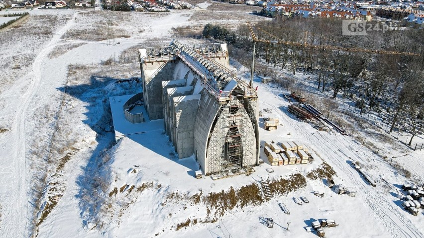 Budowa kościoła w Mierzynie.