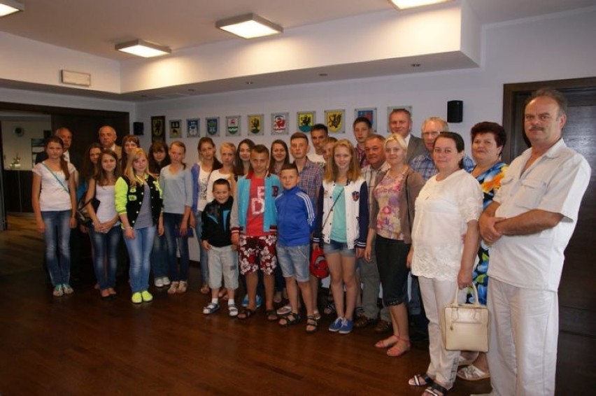 Dzieci z Ukrainy odwiedziły powiat bytowski. Grupa przebywała w naszym regionie przez 10 dni 