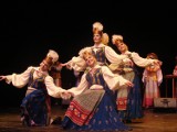 Zespół "Haroszki" zaprezentował kolorowy folklor Białorusi [zdjęcia]