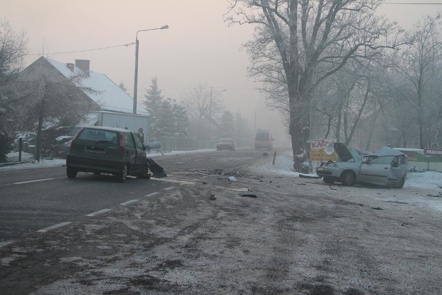 Ranni zostali też kierowcy seata i fiata. Również trafili do szpitala.