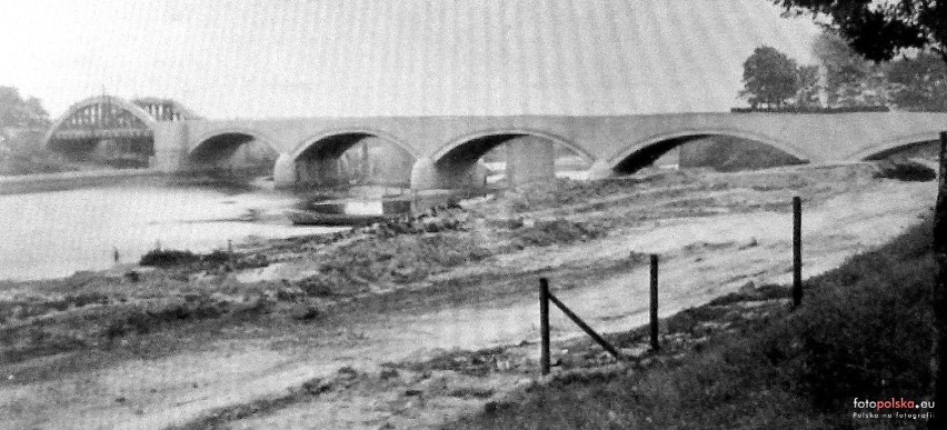 Mosty Warszawskie krótko po wybudowaniu w 1916 r.
