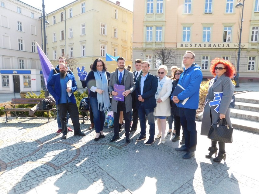Do Wałbrzycha przyjechał Krzysztof Śmiszek, kandydat Wiosny do Parlamentu Europejskiego