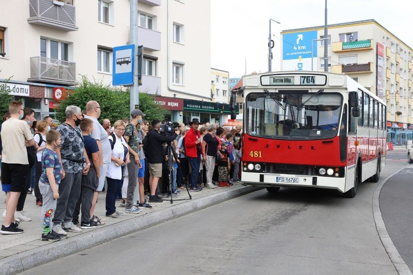 Helmutem i migiem będzie można jeździć od rana do wieczora.