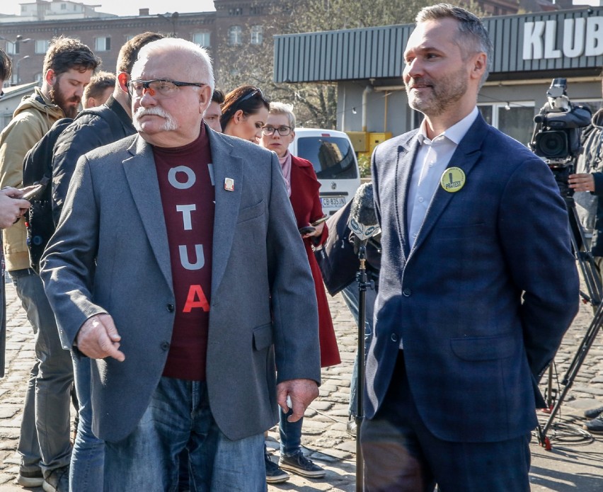 Lech Wałęsa i Jarosław Wałęsa zabrali głos w sprawie trwającego strajku nauczycieli: "Powinni dać tej władzy w twarz"
