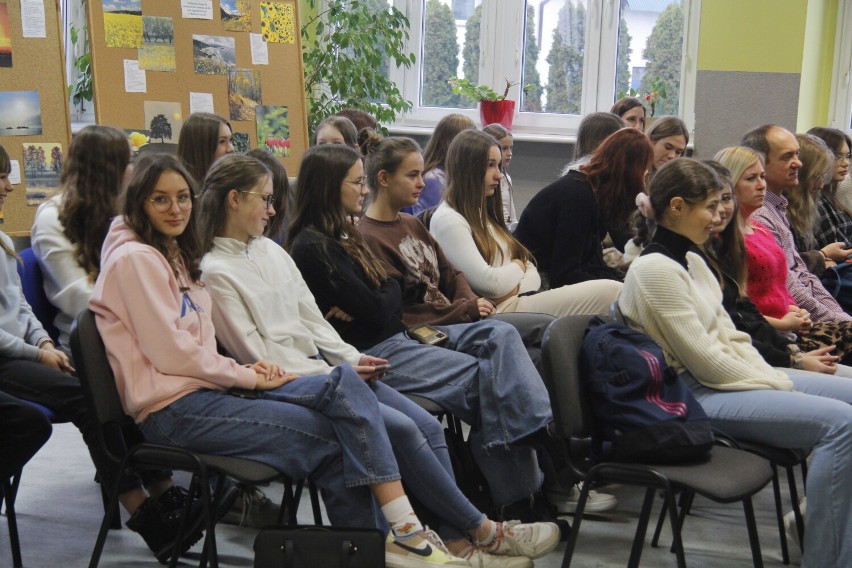 Wolontariusze ze szkół średnich w powiecie średzkim świętowali Międzynarodowy Dzień Wolontariusza