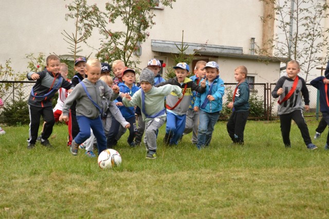 W Przedszkolu Miejskim im. Jacka i Agatki w Człuchowie z obowiązkowego leżakowania zrezygnowana lata temu, ale... jeśli rodzic zgłosi taką potrzebę, dziecko może zdrzemnąć się na leżaku