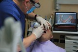 Oto najlepsi stomatolodzy w Świdniku. Zobacz kogo polecają pacjenci?