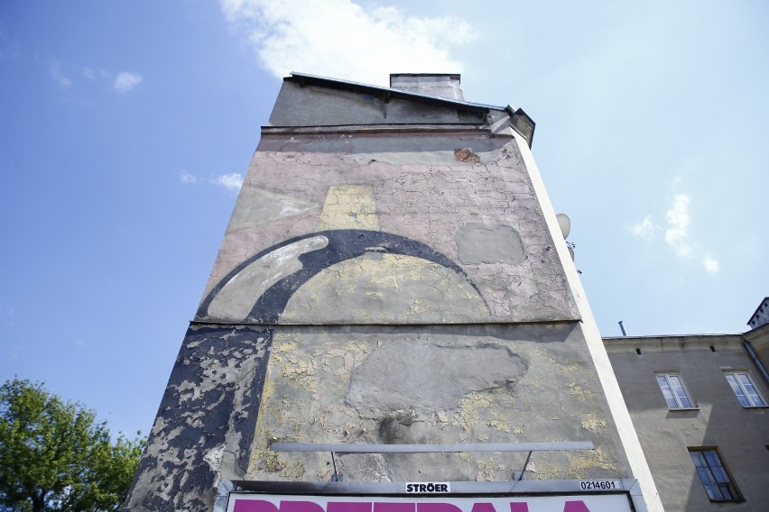 Praski mural trafił do rejestru zabytków. Malowidło przedstawia reklamę z lat 70.