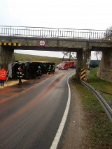 Przewrócona ciężarówka blokowała drogę w Goryszewie. Krajowa "15" była sparaliżowana przez ponad dobę [zdjęcia]