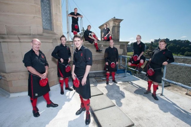 Szkocka grupa Red Hot Chilli Pipers zagra w sobotę na placu Ratuszowym