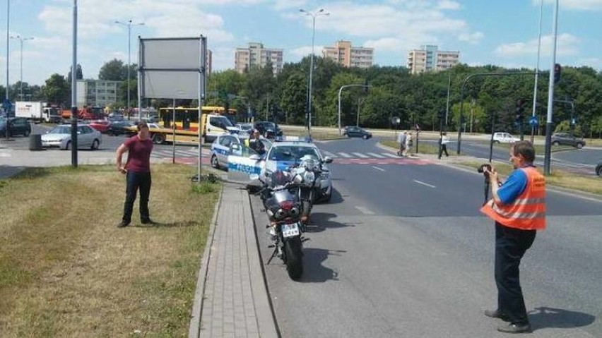 Na Wojska Polskiego w Łodzi pijany motocyklista potrącił pieszego
