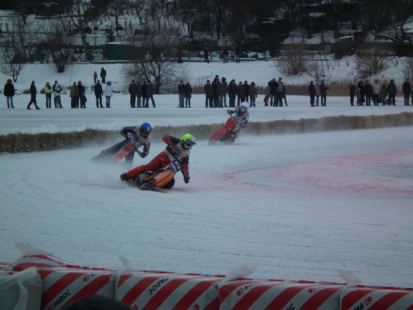 Ice racing - Wielkie lodowe ściganie w Poznaniu. Film