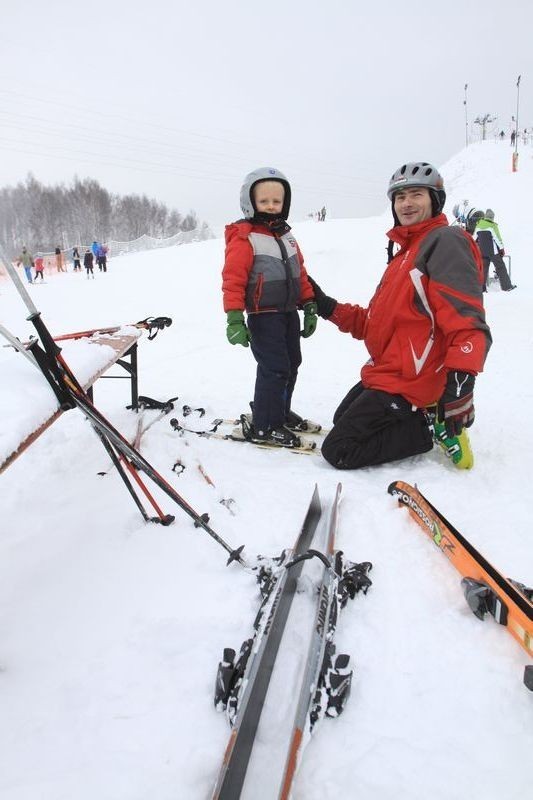 Gdzie w śląskich miastach można pojeździć na nartach? Wyciągi w Katowicach i Bytomiu