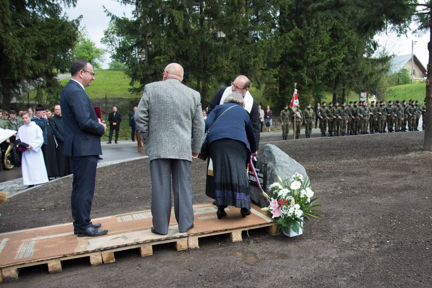 Rondo przy kościele pw. Niepokalanego Poczęcia Najświętszej...