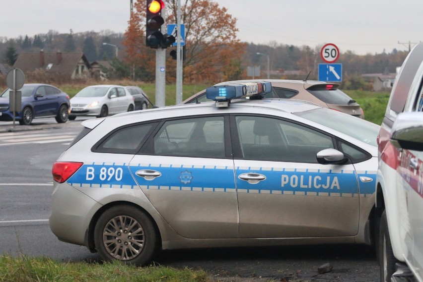 Jerzmanowa: Zderzenie na skrzyżowaniu. Opel nie ustąpił volkswagenowi