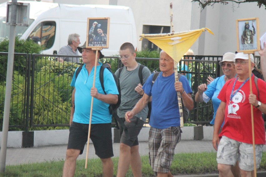 Szczecińska Piesza Pielgrzymka na Jasną Górę przeszła przez Krotoszyn [ZDJĘCIA]                      