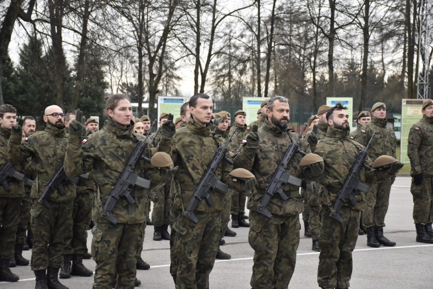 W sobotę 4 grudnia terytorialsi złożyli przysięgę....