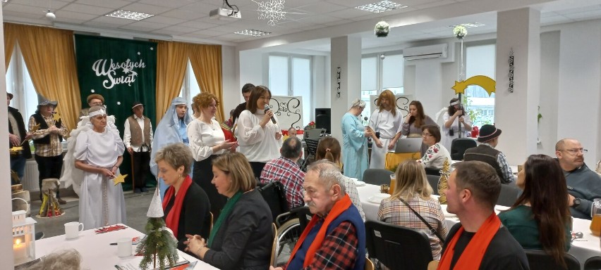 Spotkanie wigilijne w Dziennym Domu Pomocy dla osób starszych w Jaśle