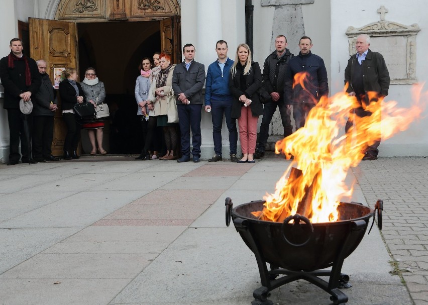 Wigilia Paschalna w kościele oo. Bernardynów w Piotrkowie