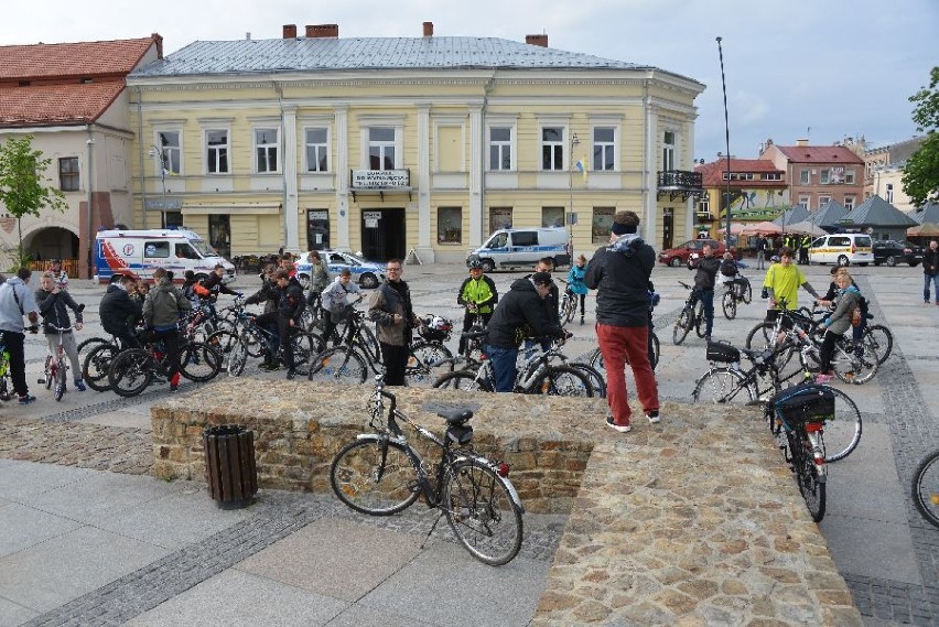 Rowerowa Masa Krytyczna w Kielcach przeciw zakazom (WIDEO, zdjęcia)