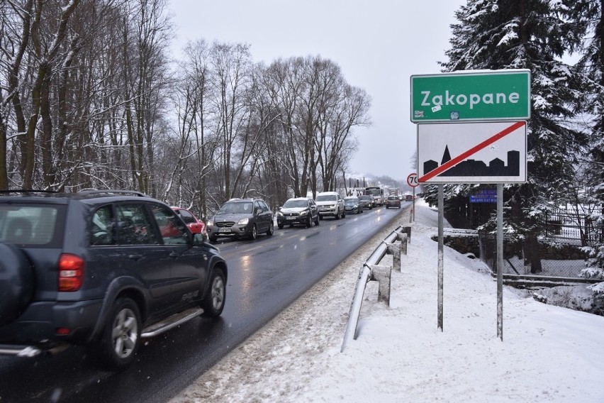 2. Turyści jeżdżą po Podhalu jak ślamazary i rzadko używają...