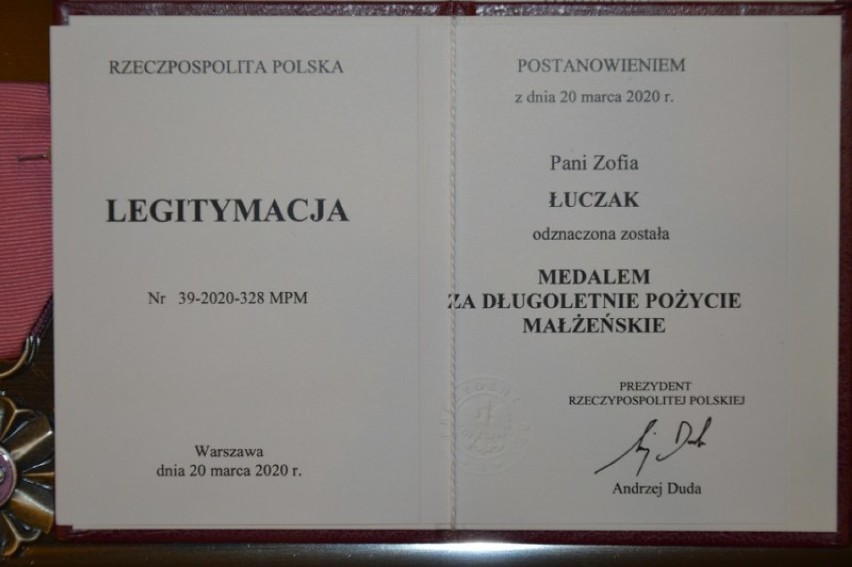 Medalami za długoletnie pożycie małżeńskie uhonorowano 18...