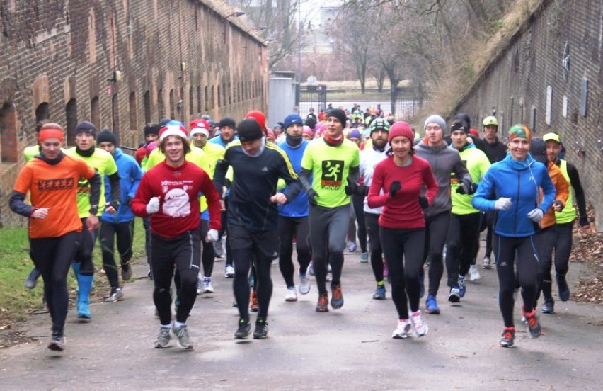 Bieg Night Runnersów, biegi w poznaniu, biegi cytadela...