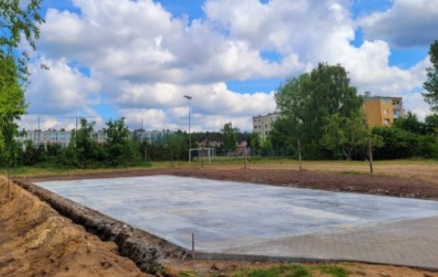Skatepark w Wągrowcu. Trwa budowa obiektu na terenie parku 600-lecia