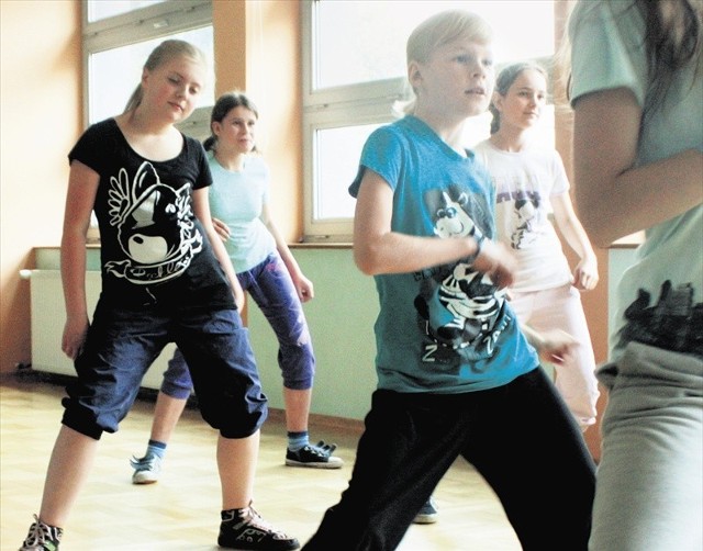 Dzieci uczyły się tańczyć dancehall