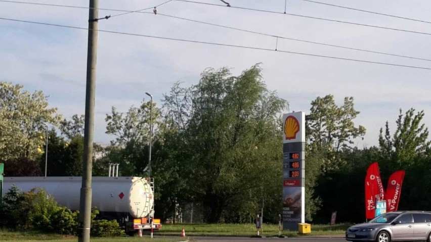 Shell ul. Sobieskiego w Dąbrowie Górniczej
Diesel 4.82 
ON...