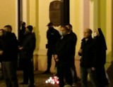 Kilkaset osób protestowało na ulicach Pszczyny przeciw zaostrzeniu prawa aborcyjnego. Wyszedł ksiądz bez maseczki, ale z różańcem