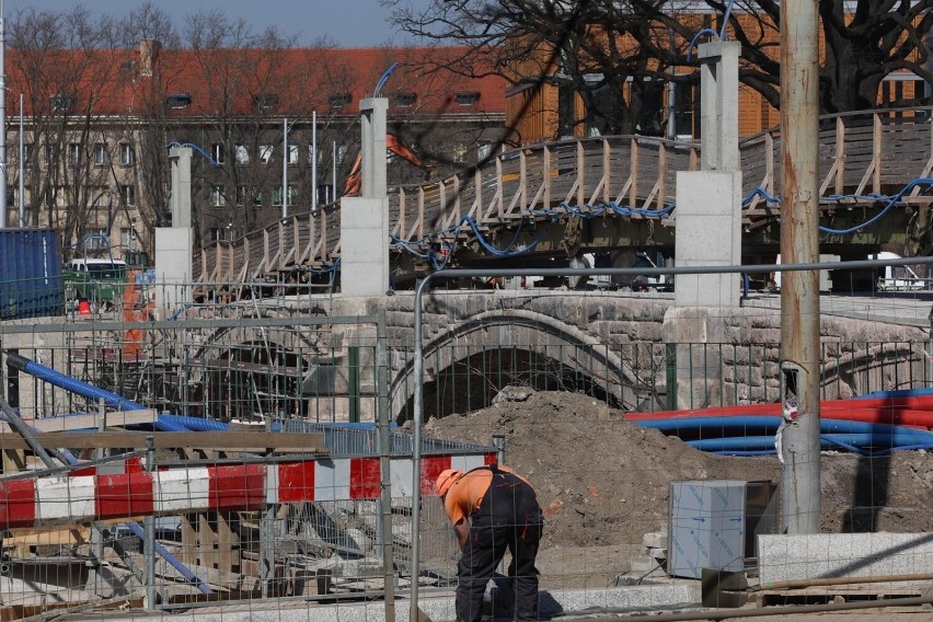Remont mostu, druga połowa marca 2022.