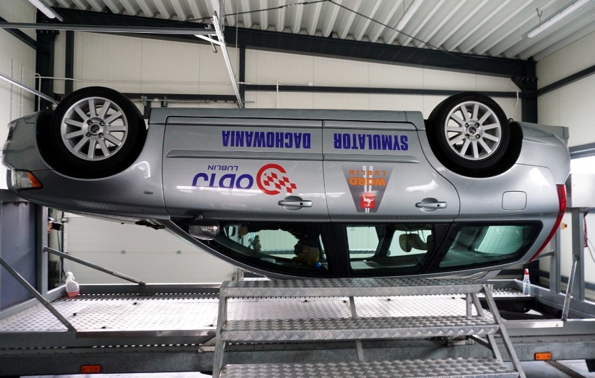 Symulatory jazdy w Ośrodku Doskonalenia Techniki Jazdy WORD w Lublinie. Zobacz zdjęcia