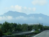Uroki Alp Karnickich widziane z okna samochodu [Zdjęcia]