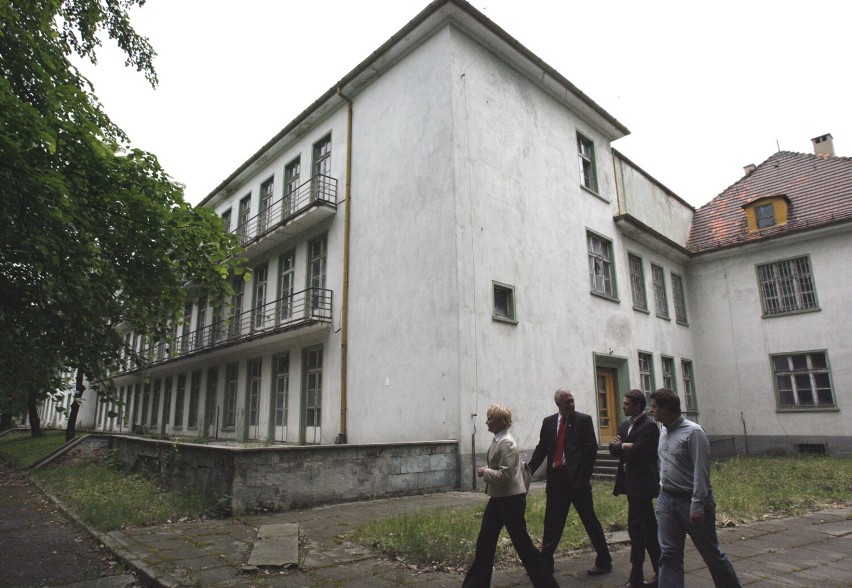 Tak wyglądał sowiecki szpital w legnickim Lasku Złotoryjskim w roku 2007