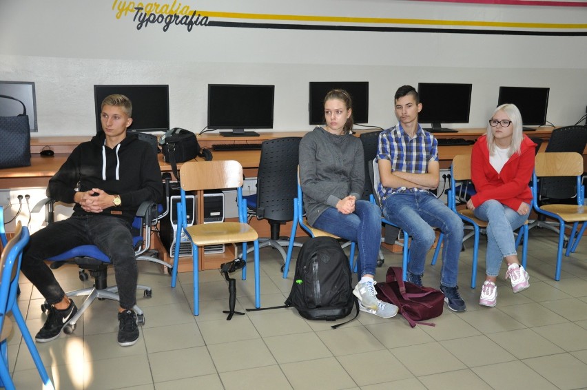 Kierunek: Ukraina! Młodzież z "elektryka" i I LO w Radomsku przygotowuje się do międzynarodowego projektu
