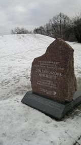 Sady Żoliborskie mają pomnik