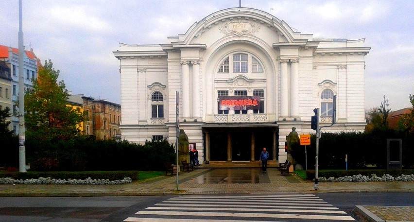 Toruń - Teatr im. Wilama Horzycy