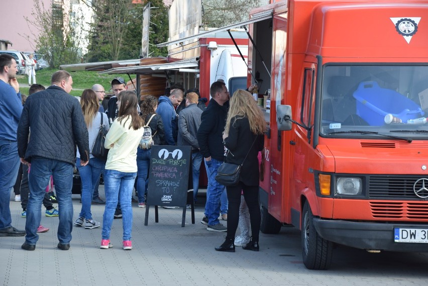 Food trucki w Gorzowie. Festiwal smaków trwa w najlepsze! [ZDJĘCIA]