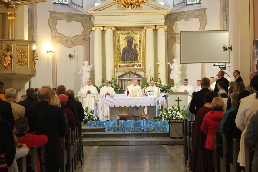 Jubileusz 25-lecia Akcji Katolickiej w Ostrowcu...