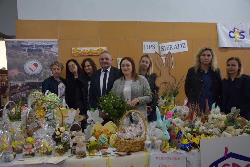 Wystawa Tradycyjnych Stołów Wielkanocnych w Starostwie...