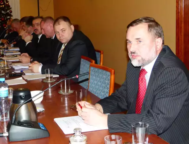 O planowanych przenosinach KRUS kierownik placówki Zbigniew Biegański informował na sesji rady powiatu