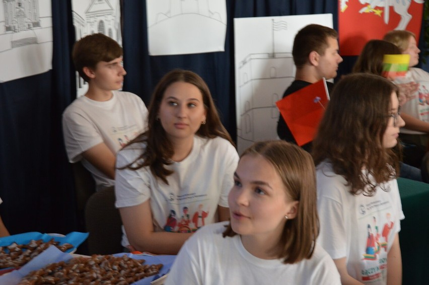 W Liceum Ogólnokształcącym im. B. Prusa w Skierniewicach podsumowano projekt „Ponadnarodowa mobilność uczniów” ZDJĘCIA