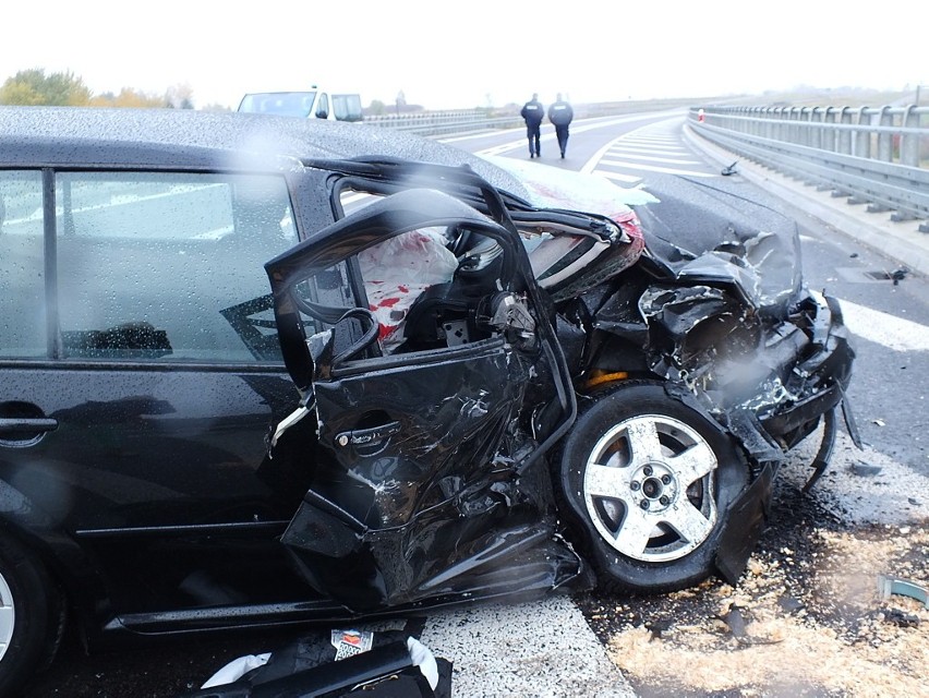 Wypadek na obwodnicy Kraśnika. Dwie osoby został ranne.