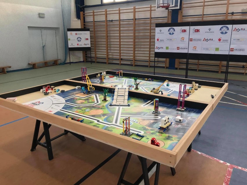  Nowy Dwór Gdański .First Lego League  rozegrany. Uczniowie konstruowali roboty