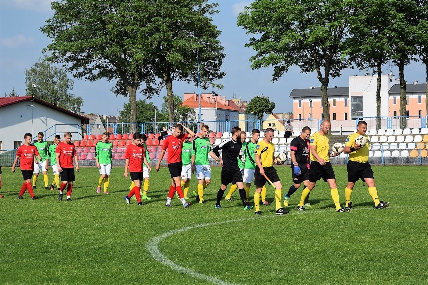 Mecz 25. kolejki piłki nożnej w IV lidze lubuskiej: Pogoń...