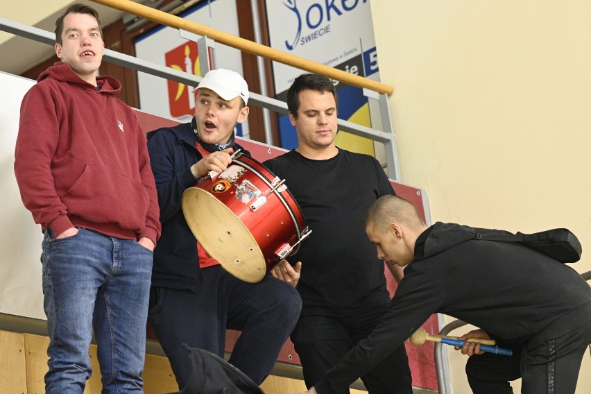 Kibice na meczu Futsal Świecie - Bonito Helios Białystok. Zobacz zdjęcia