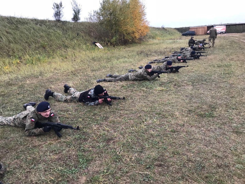 Obóz szkoleniowy klas mundurowych z Grodziska Wielkopolskiego [GALERIA ZDJĘĆ]